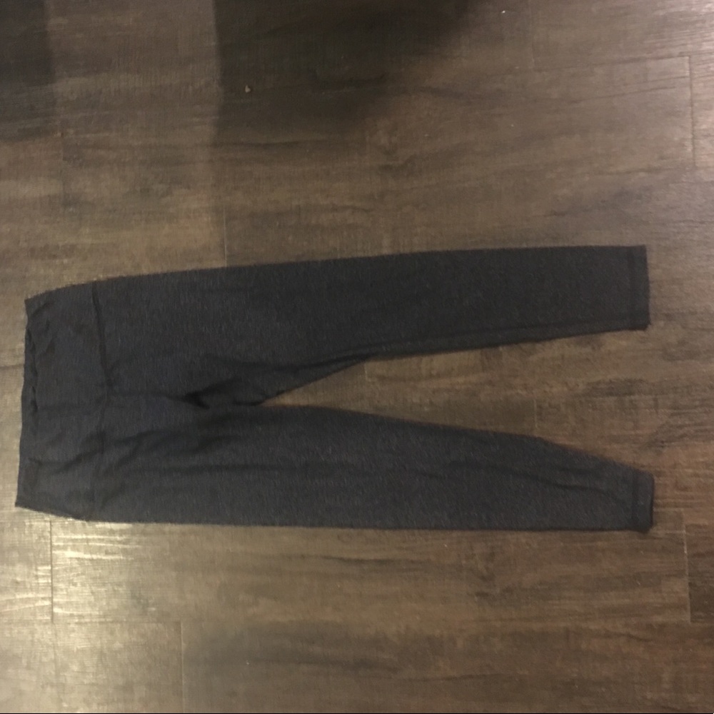 Athletic leggings